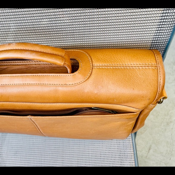 Leather laptop top handle messenger computer business purse bag retails $349 - Picture 8 of 14